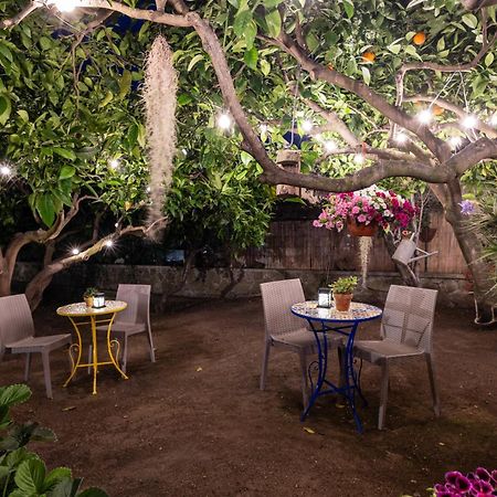 Lauricella Bed And Breakfast Lipari  Bagian luar foto