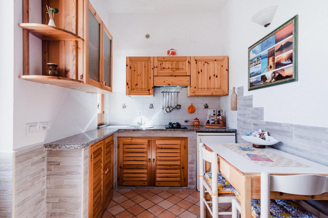 Lauricella Bed And Breakfast Lipari  Bagian luar foto