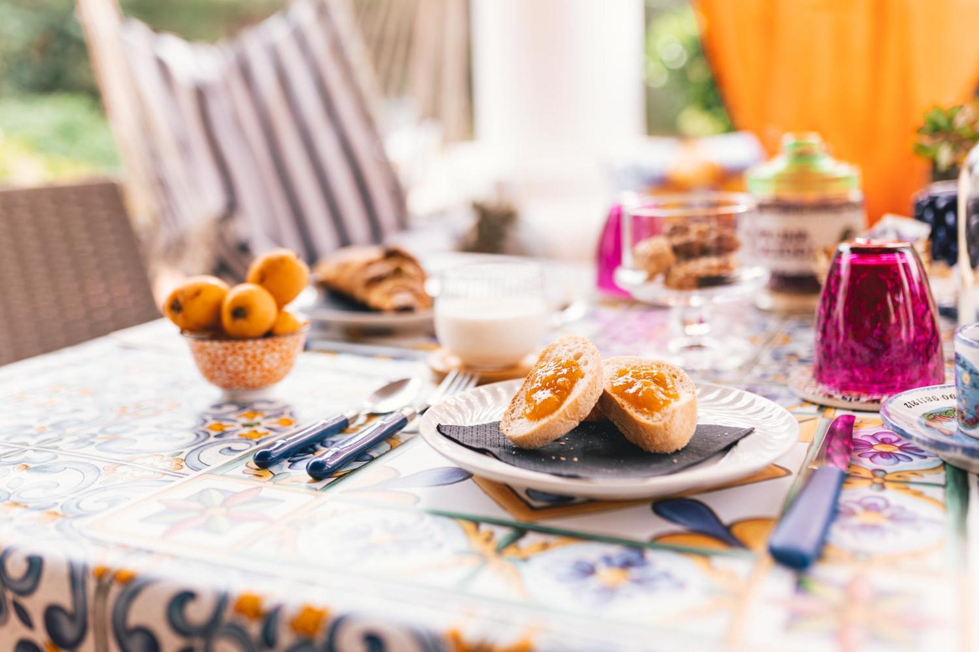 Lauricella Bed And Breakfast Lipari  Bagian luar foto